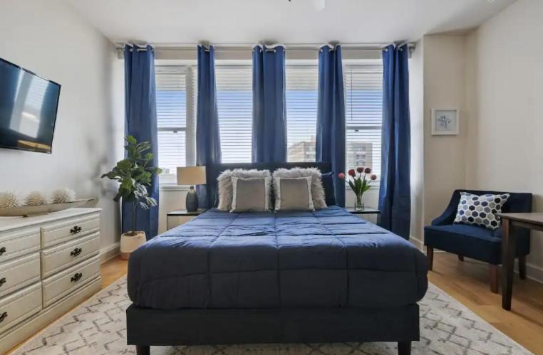 Amazing Condos Beautiful View 2 Blocks To French Quarter, Small Rooftop Pool, Gym, Seanger Theater, Super Dome, And Bourbon St Новый Орлеан Экстерьер фото
