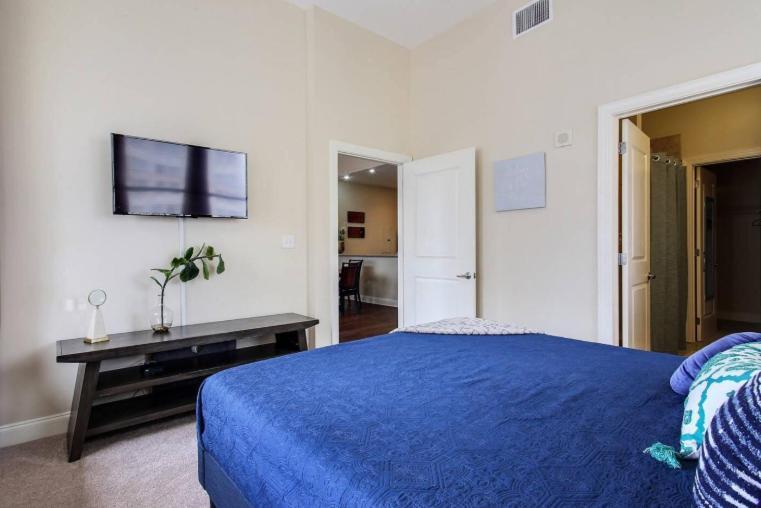 Amazing Condos Beautiful View 2 Blocks To French Quarter, Small Rooftop Pool, Gym, Seanger Theater, Super Dome, And Bourbon St Новый Орлеан Экстерьер фото