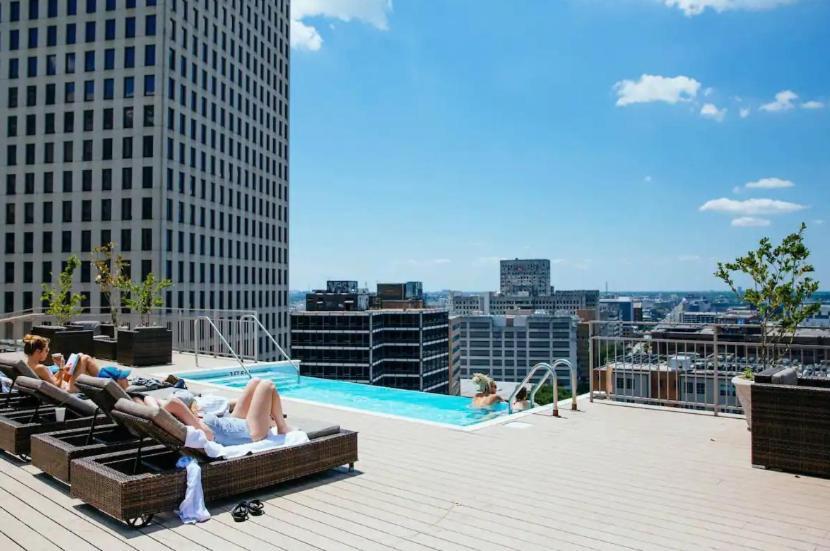 Amazing Condos Beautiful View 2 Blocks To French Quarter, Small Rooftop Pool, Gym, Seanger Theater, Super Dome, And Bourbon St Новый Орлеан Экстерьер фото