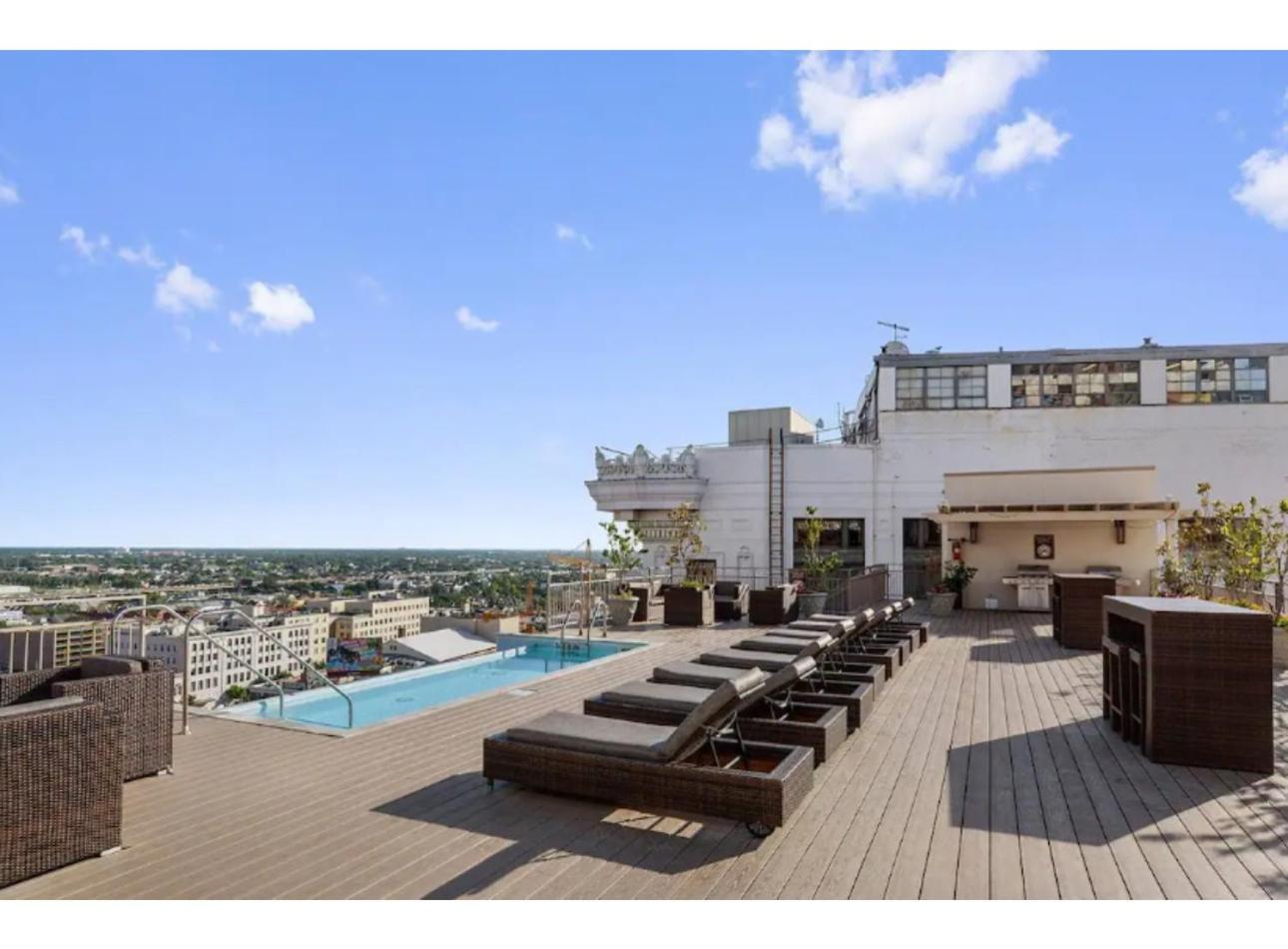 Amazing Condos Beautiful View 2 Blocks To French Quarter, Small Rooftop Pool, Gym, Seanger Theater, Super Dome, And Bourbon St Новый Орлеан Экстерьер фото